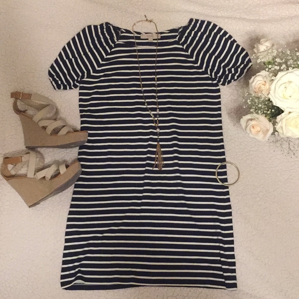 ⚡️FLASH SALE⚡️ Striped White and Navy LOFT Dress